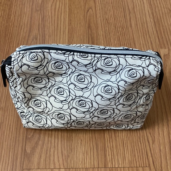 ❤️ Lancôme Rose Cosmetic Case and Makeup Bundle New - Picture 6 of 7